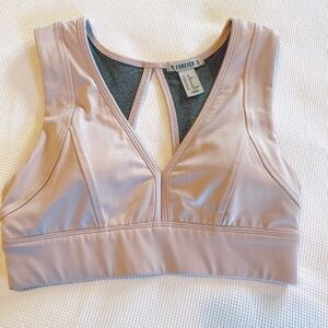 Woman’s Forever 21 Sports Bra Pink Blush Size XS V Neck light padding